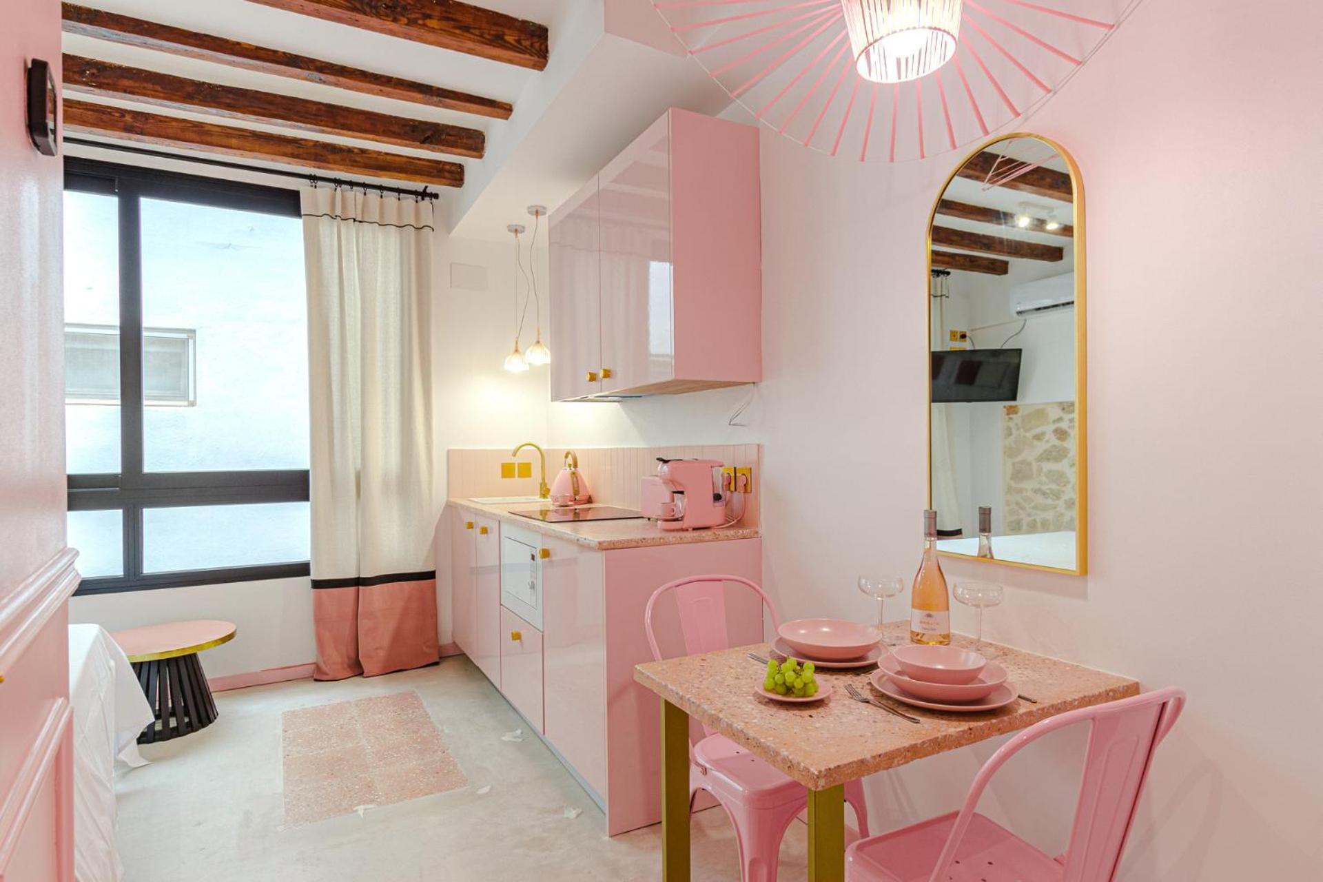 Glamorous Pink Studio In City Center Аликанте Екстериор снимка