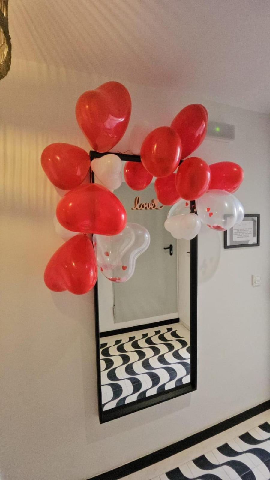 Glamorous Pink Studio In City Center Аликанте Екстериор снимка